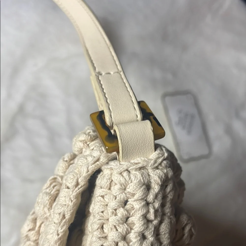 No Boundaries Cream Woven Shoulder Bag - Picture 4 of 11